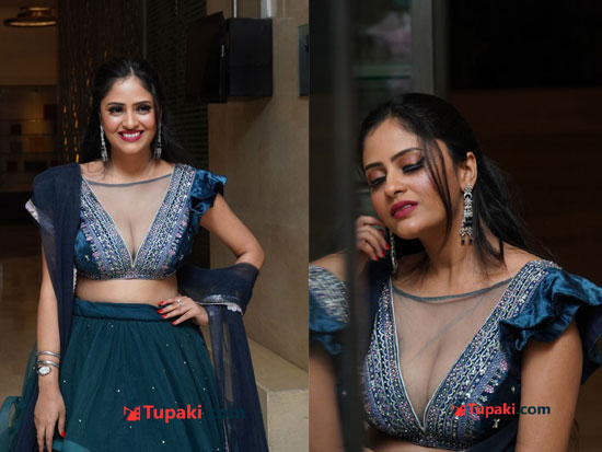 Sanaya thakur at Spy pre release